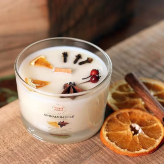 Świąteczna Zdobiona Świeca Sojowa Cinnamon Spice